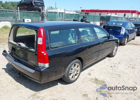 2007 Volvo V70 2.4 из США, поврежденный, VIN YV1SW612371656119